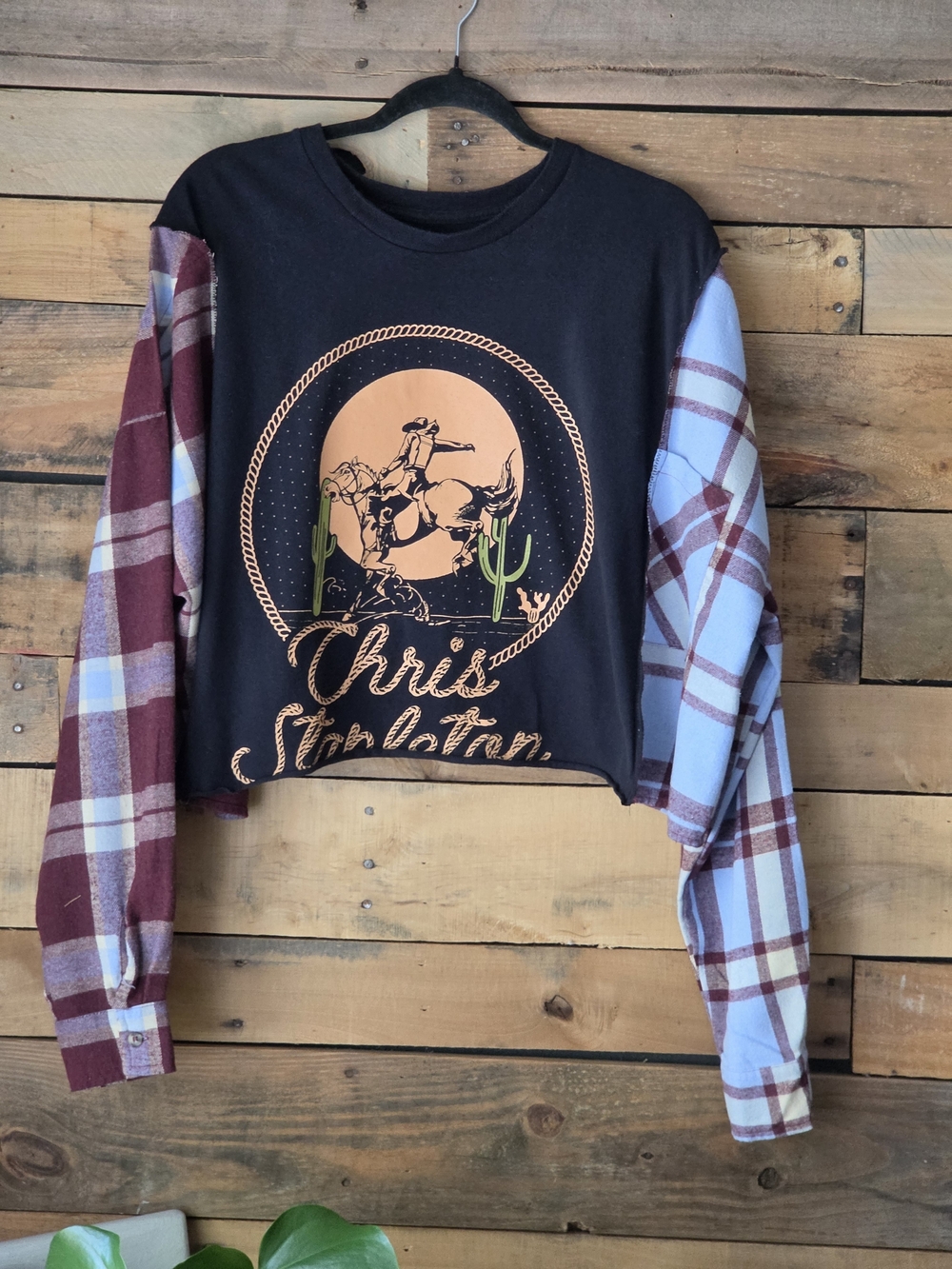 Upcycled Cropped Black Graphic Tee with Plaid Sleeve Contrast - Western Print - Picture 3 of 10